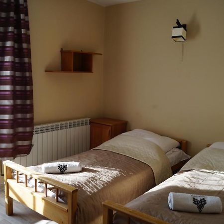 Pod Tatrami Bed & Breakfast Bukowina Tatrzanska Bagian luar foto