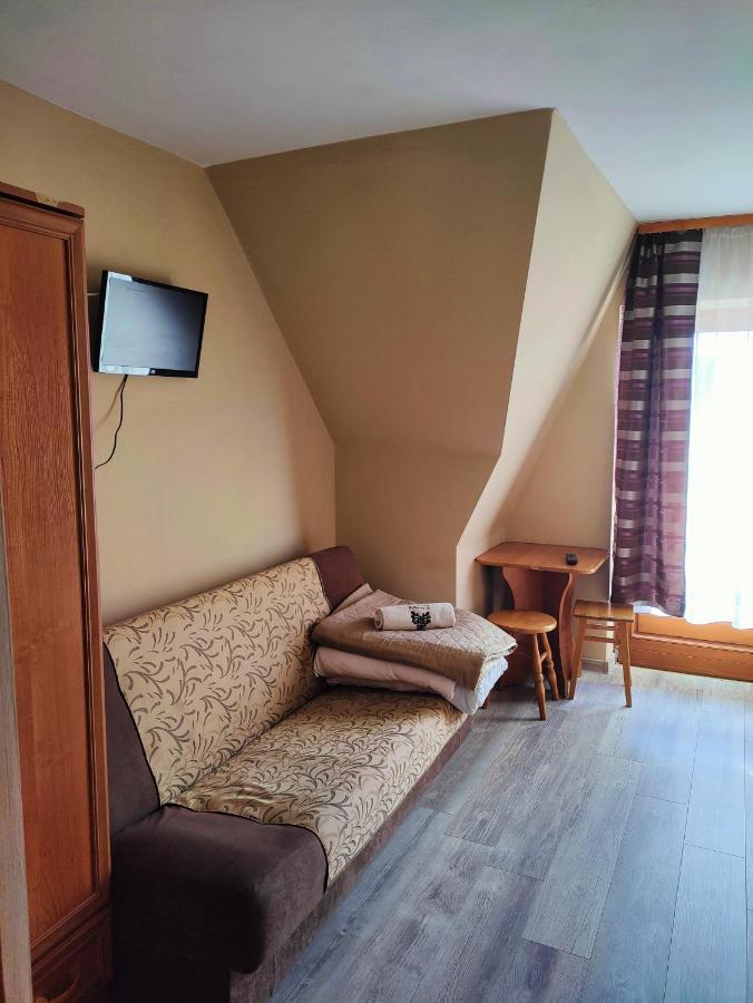 Pod Tatrami Bed & Breakfast Bukowina Tatrzanska Bagian luar foto