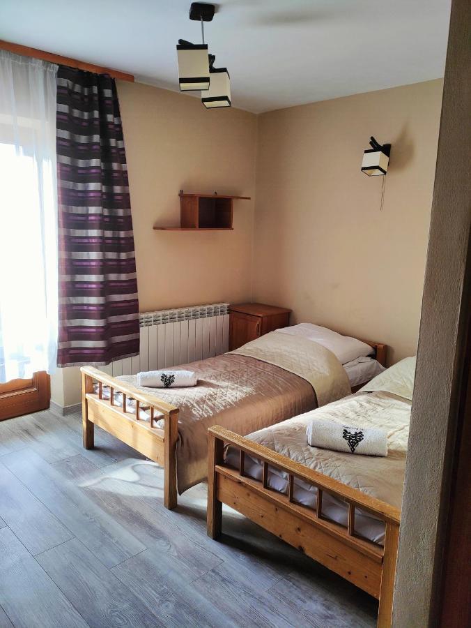 Pod Tatrami Bed & Breakfast Bukowina Tatrzanska Bagian luar foto
