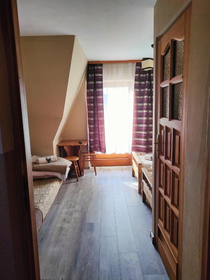 Pod Tatrami Bed & Breakfast Bukowina Tatrzanska Bagian luar foto