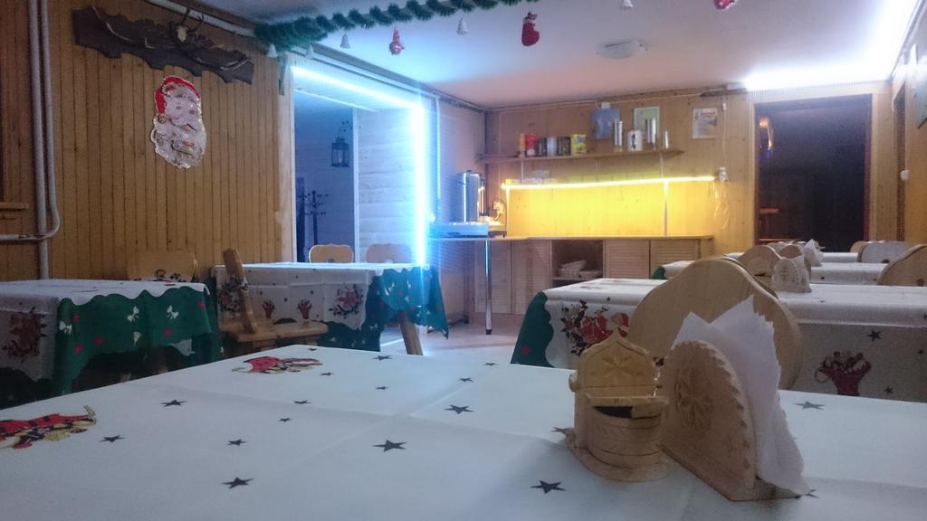 Pod Tatrami Bed & Breakfast Bukowina Tatrzanska Bagian luar foto